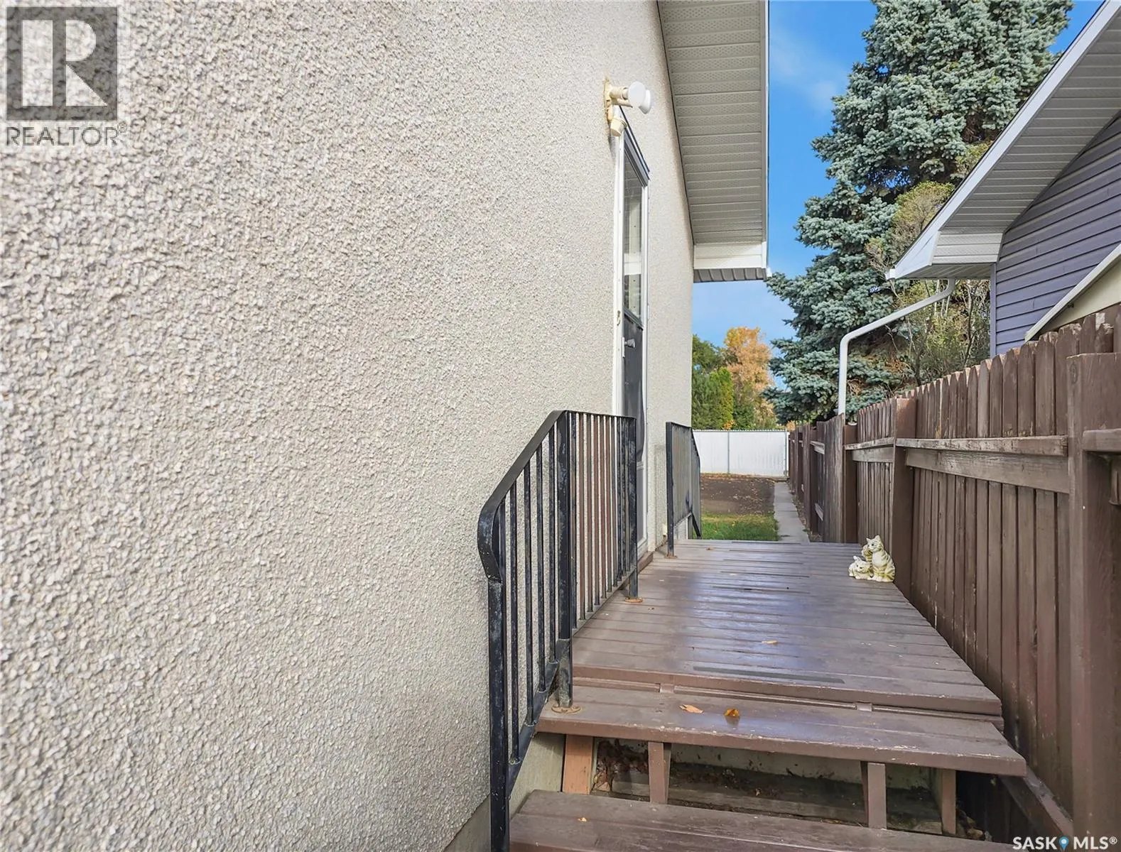 63 Marlborough CRESCENT