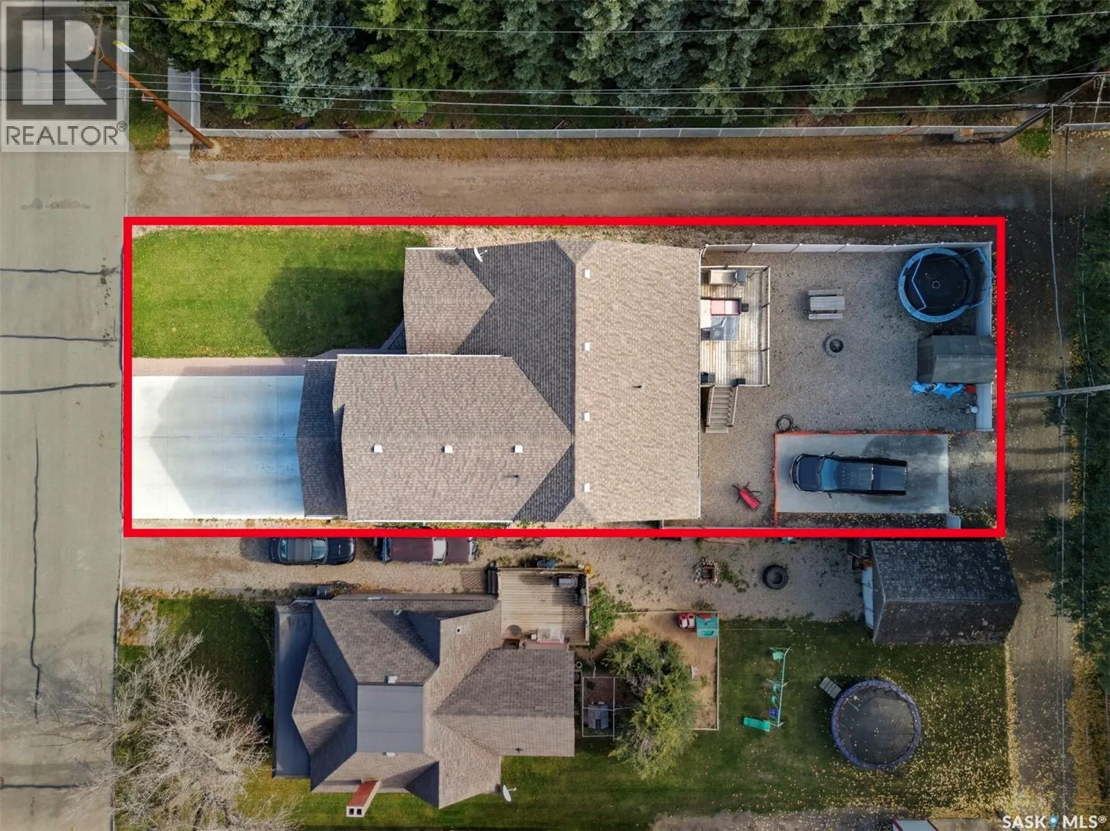 101 6th AVENUE W