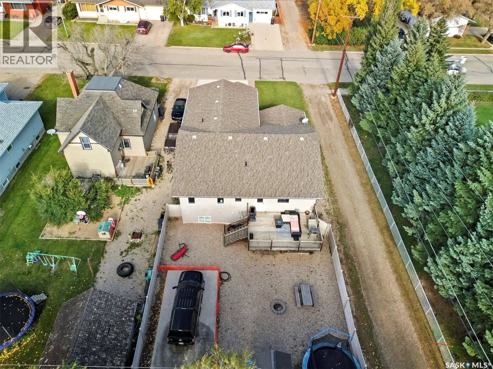 101 6th AVENUE W