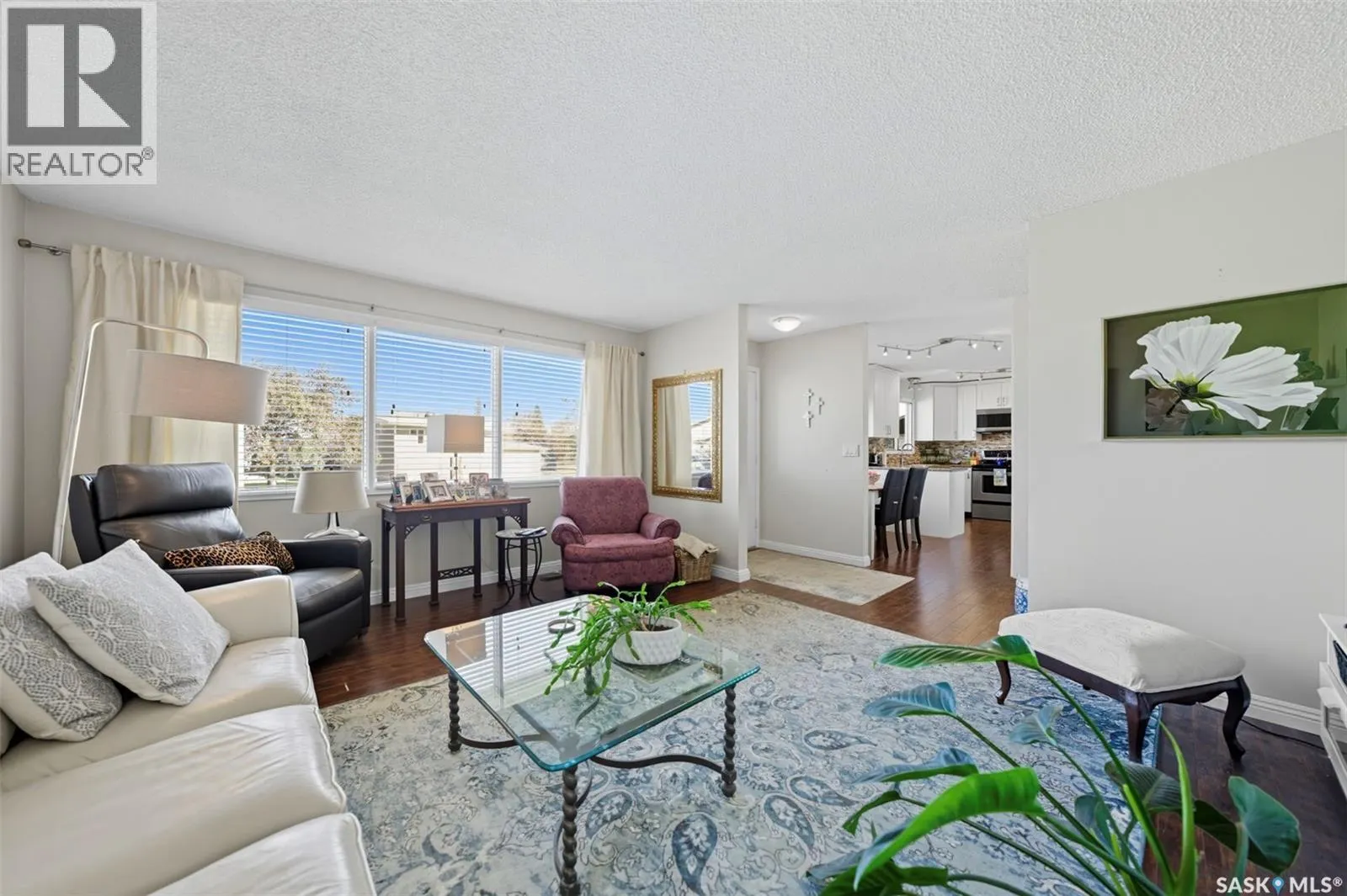 30 Calvert CRESCENT