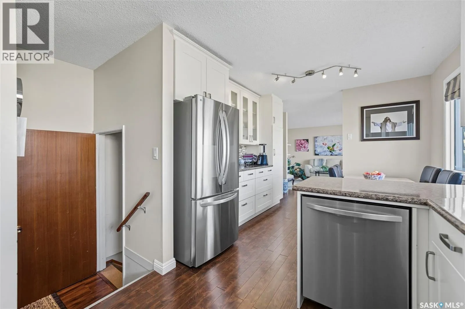 30 Calvert CRESCENT