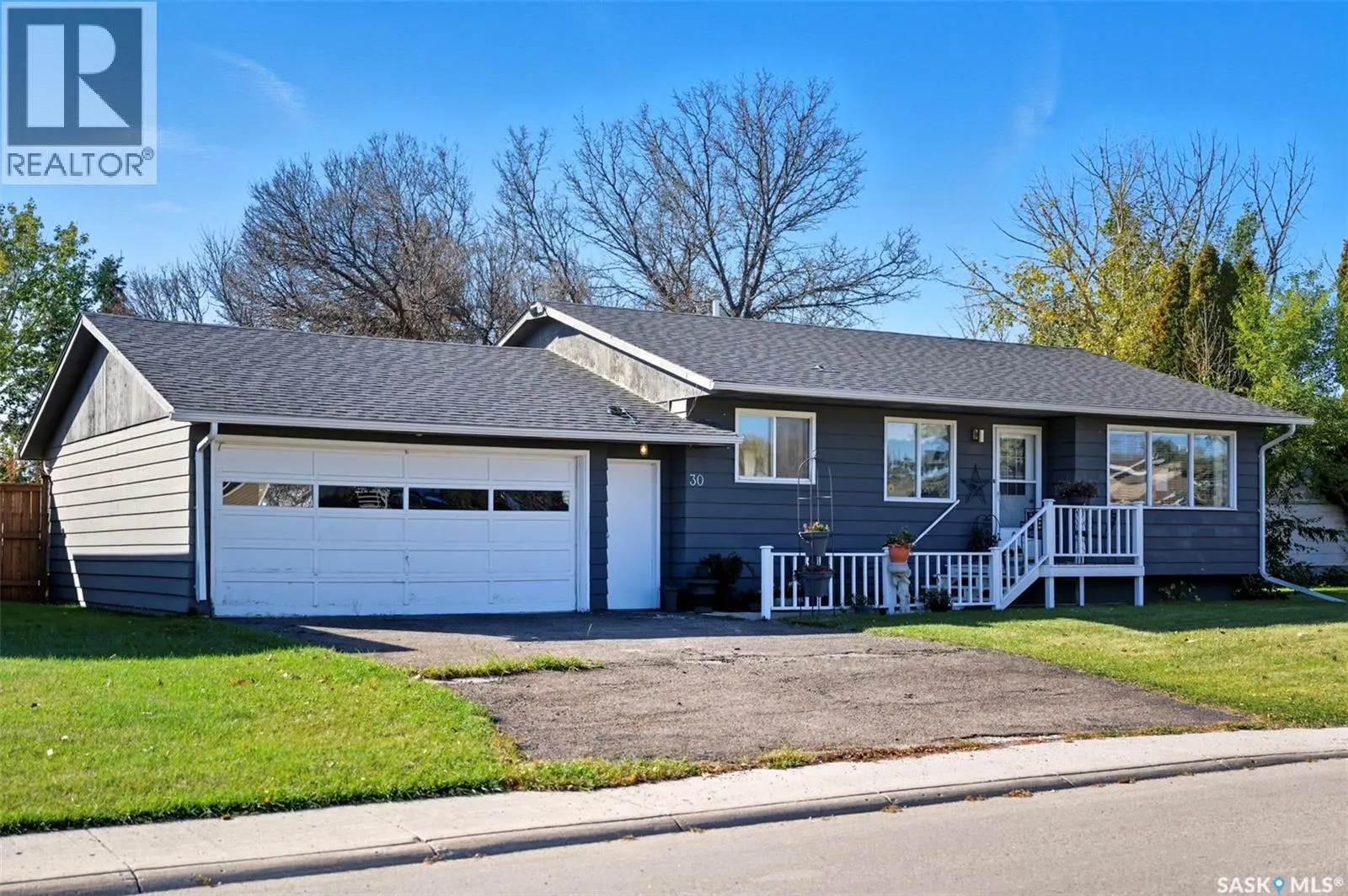 30 Calvert CRESCENT