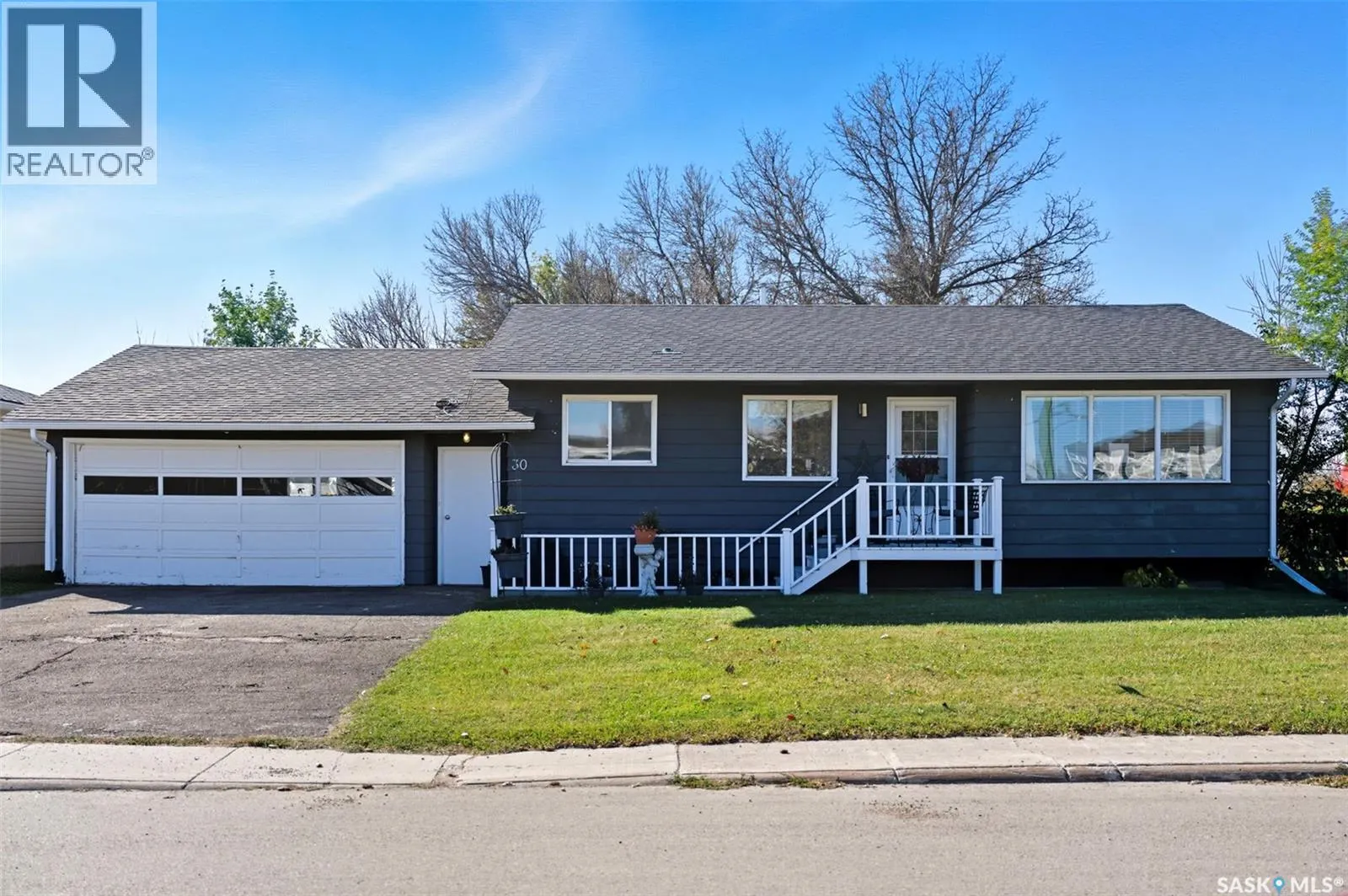30 Calvert CRESCENT