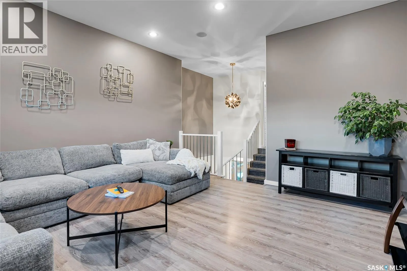 119 Kinsmen CRESCENT