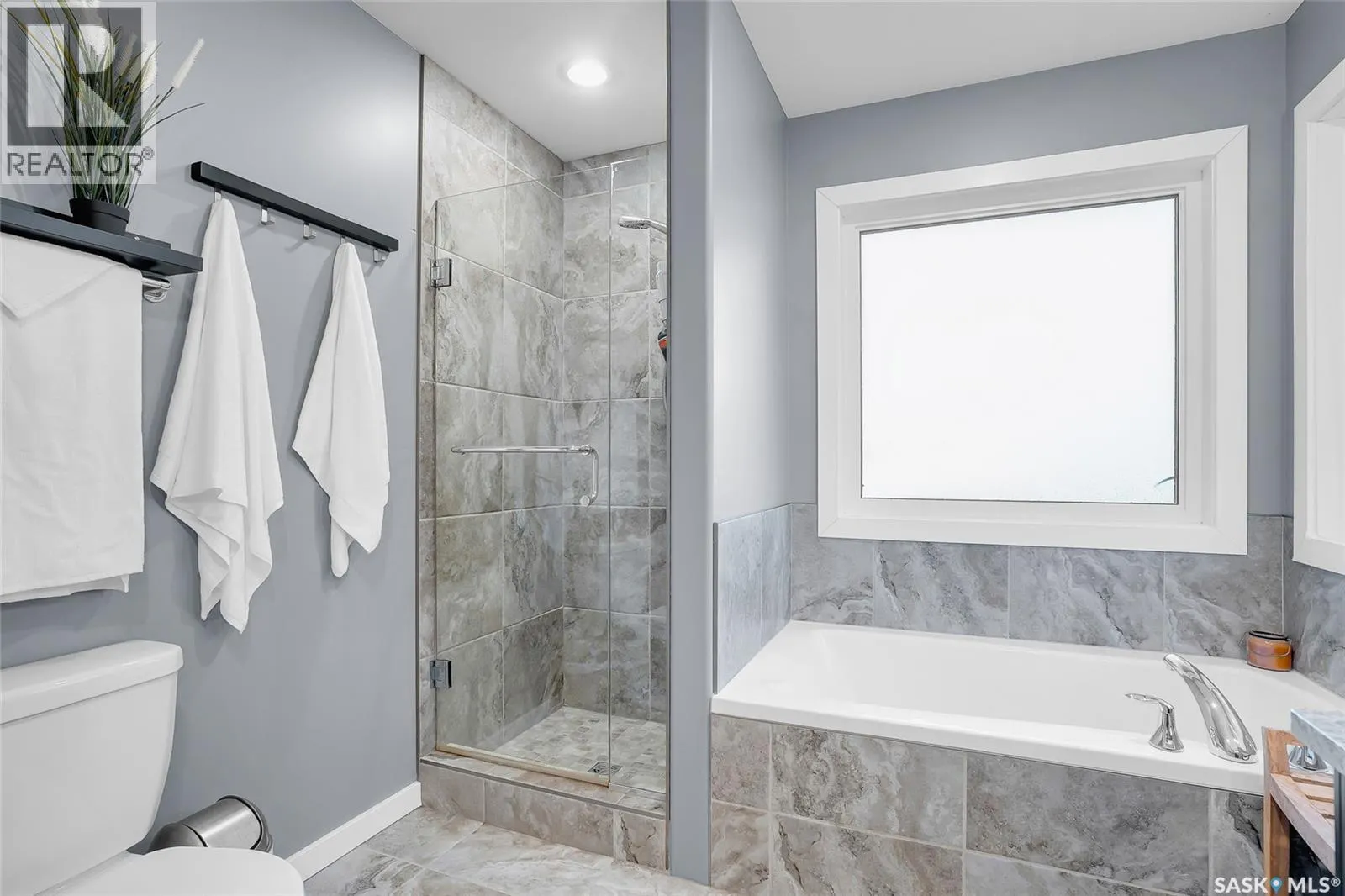 119 Kinsmen CRESCENT