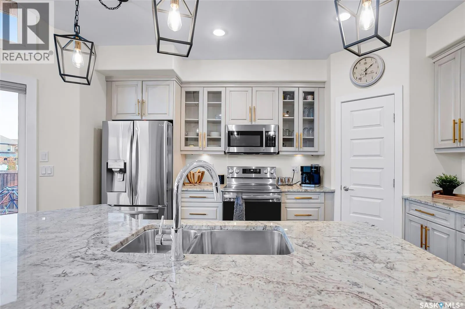 119 Kinsmen CRESCENT
