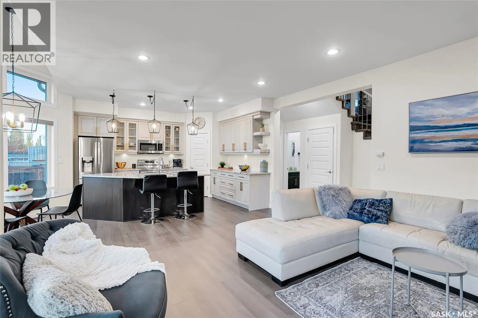 119 Kinsmen CRESCENT