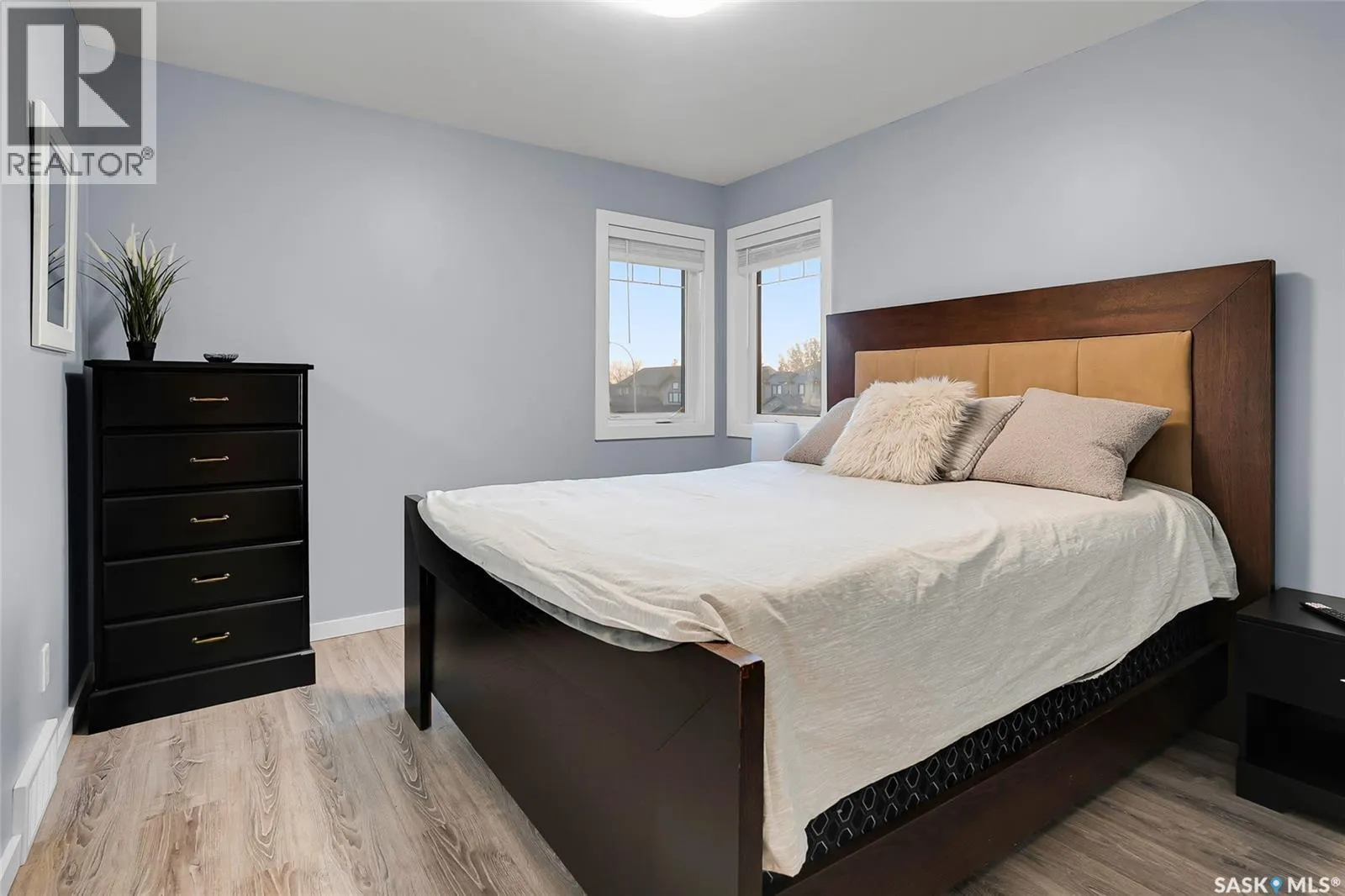 119 Kinsmen CRESCENT