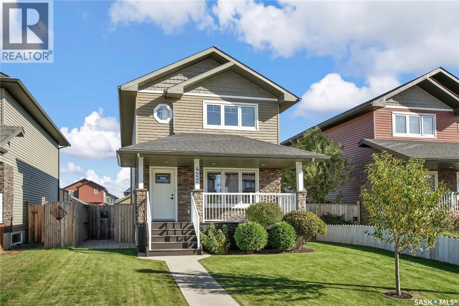422 Redwood CRESCENT