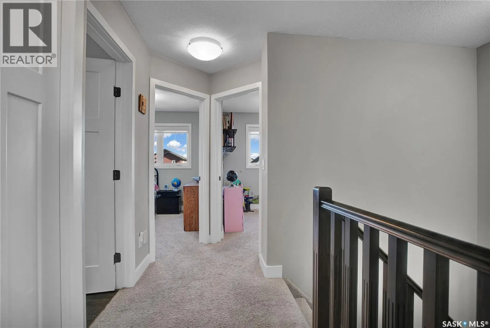 422 Redwood CRESCENT