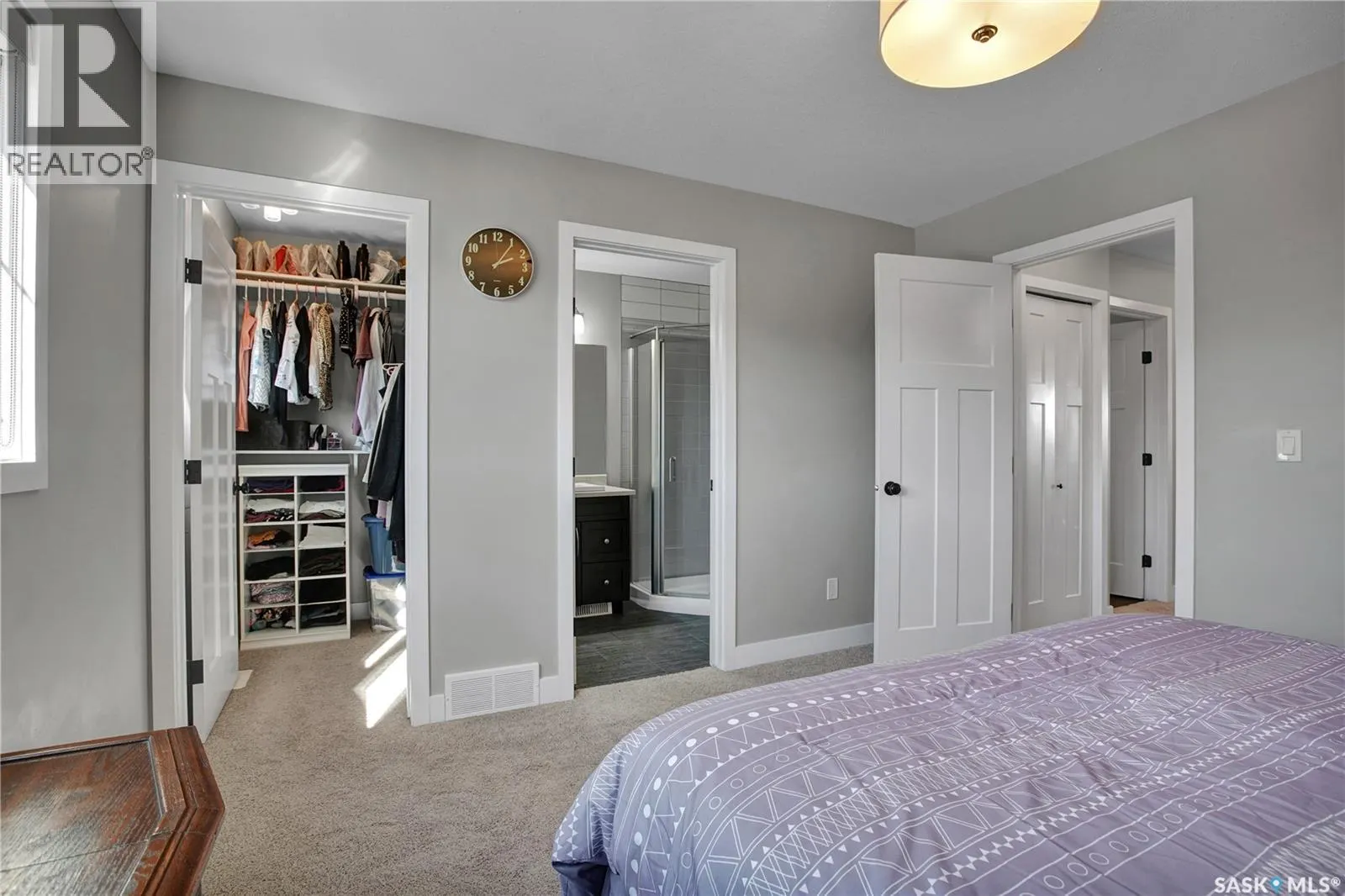 422 Redwood CRESCENT