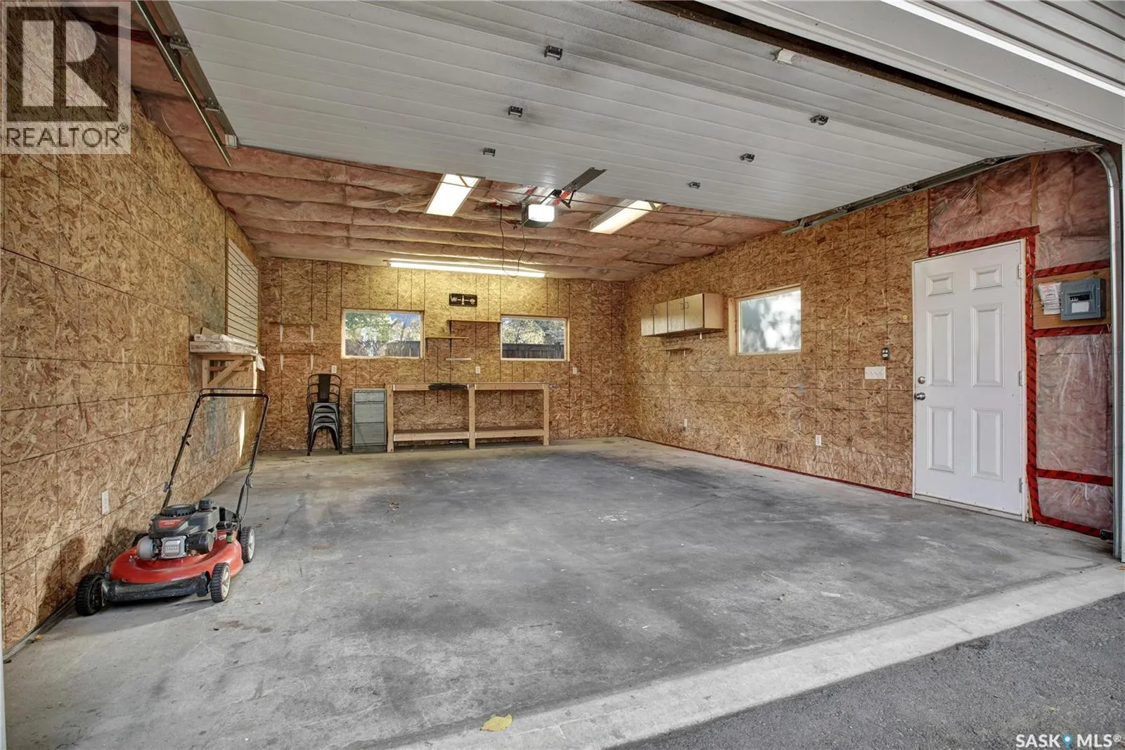 416 G AVENUE N