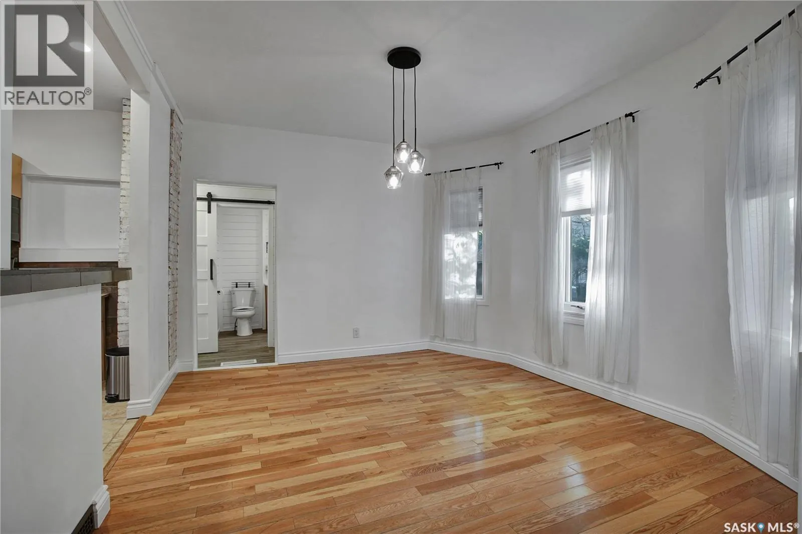 416 G AVENUE N