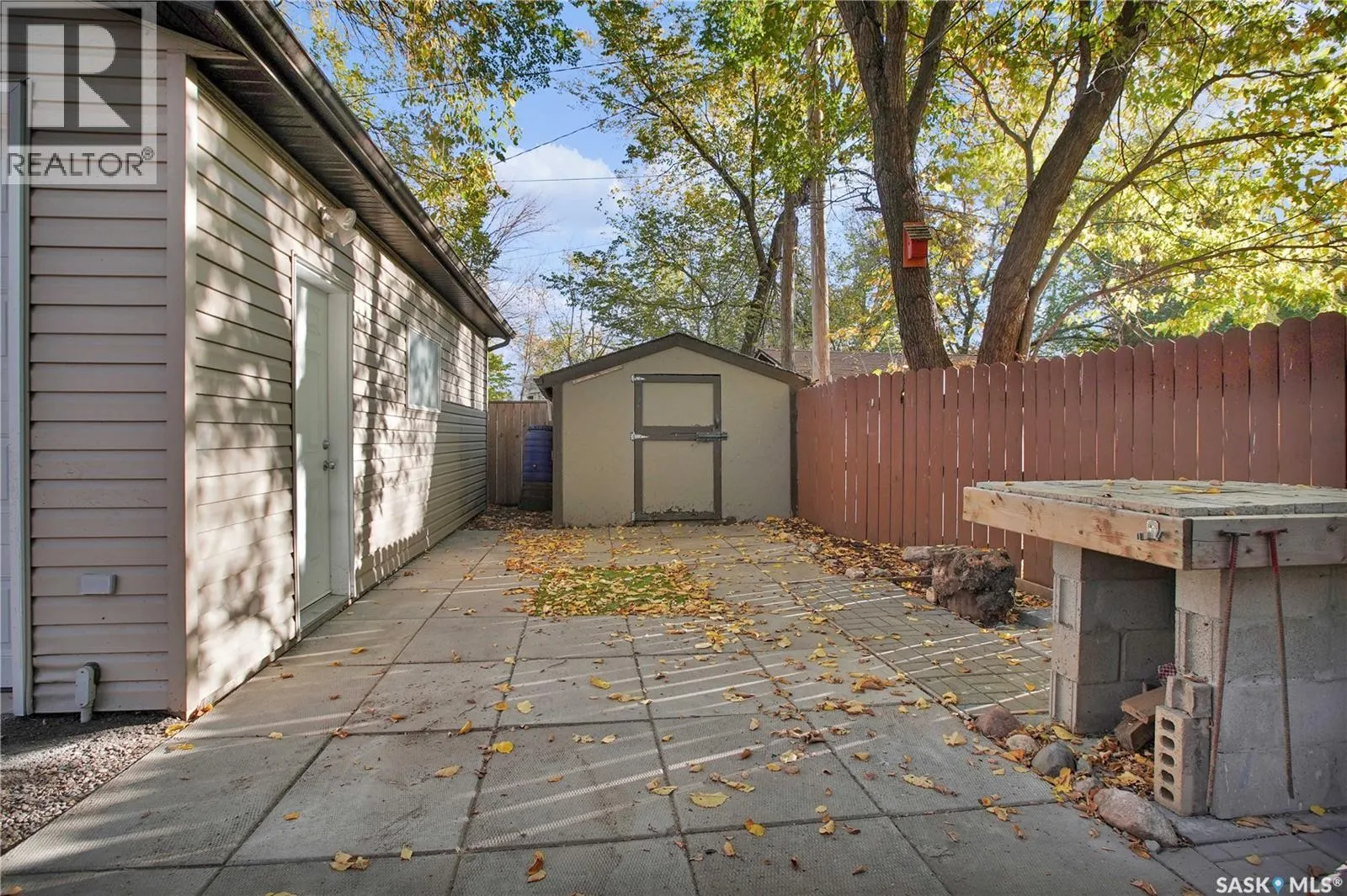 416 G AVENUE N