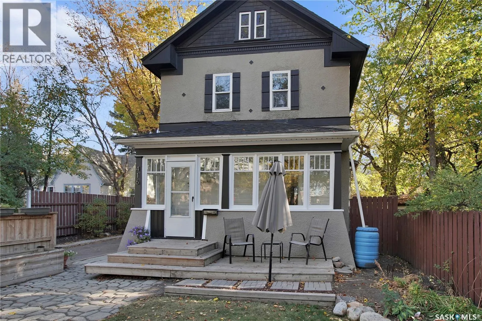 416 G AVENUE N