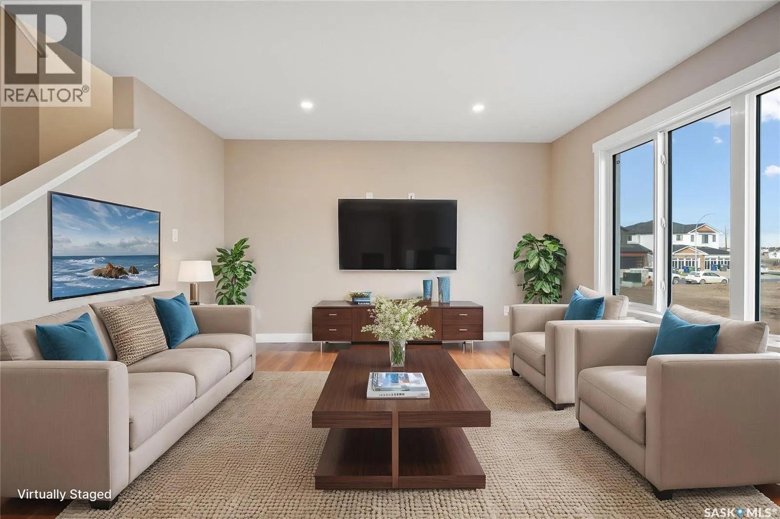 2929 Welby WAY