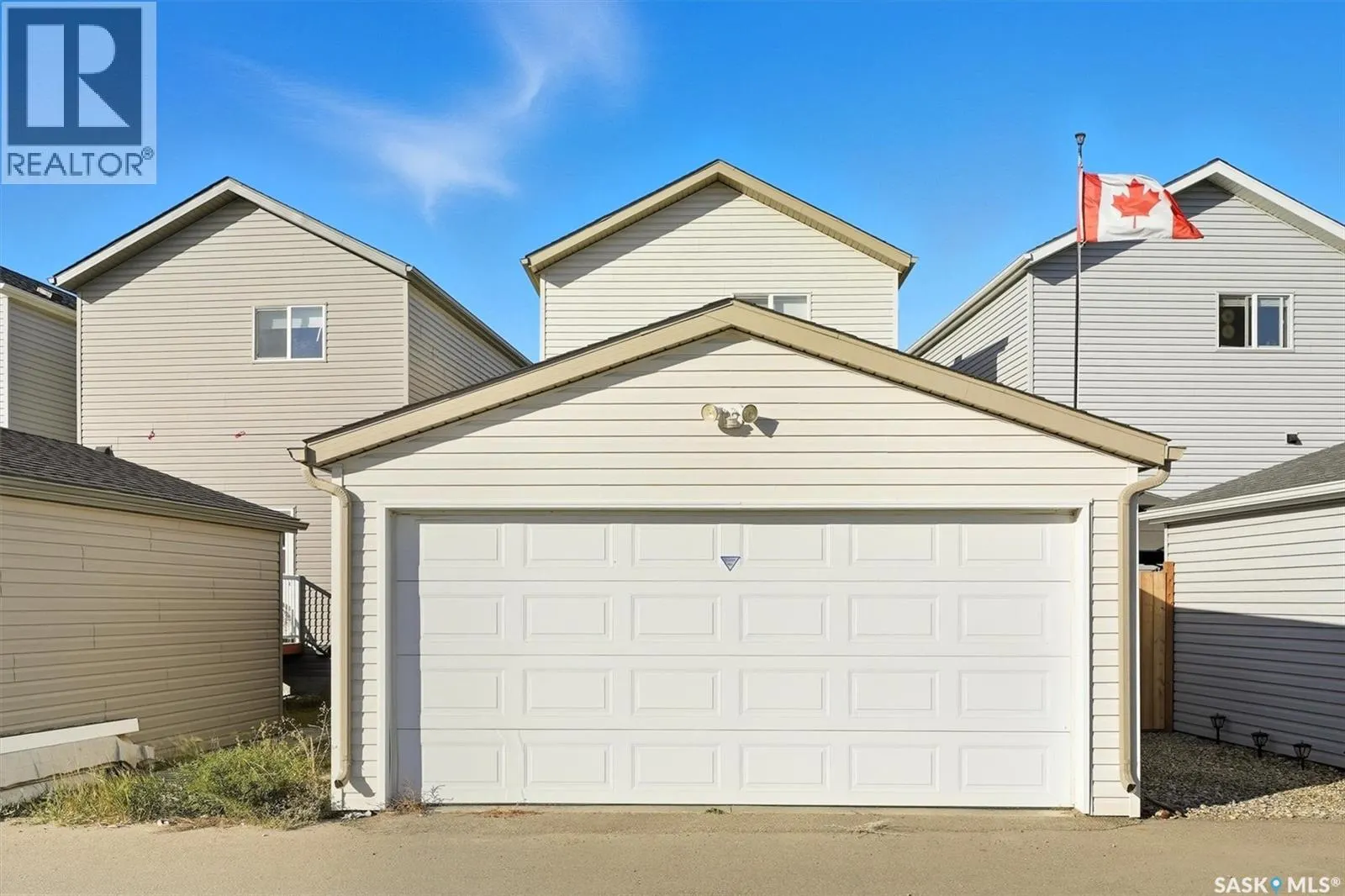 377 1615 Richardson ROAD