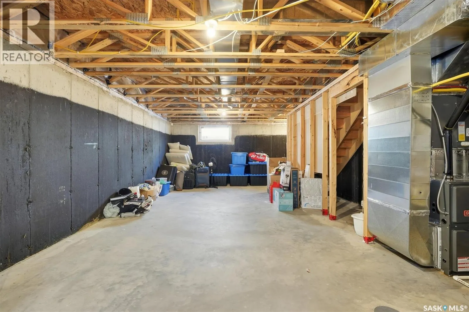 377 1615 Richardson ROAD