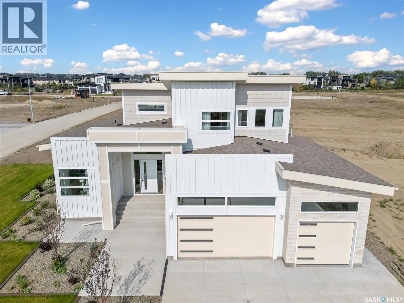 641 Greenbryre COVE