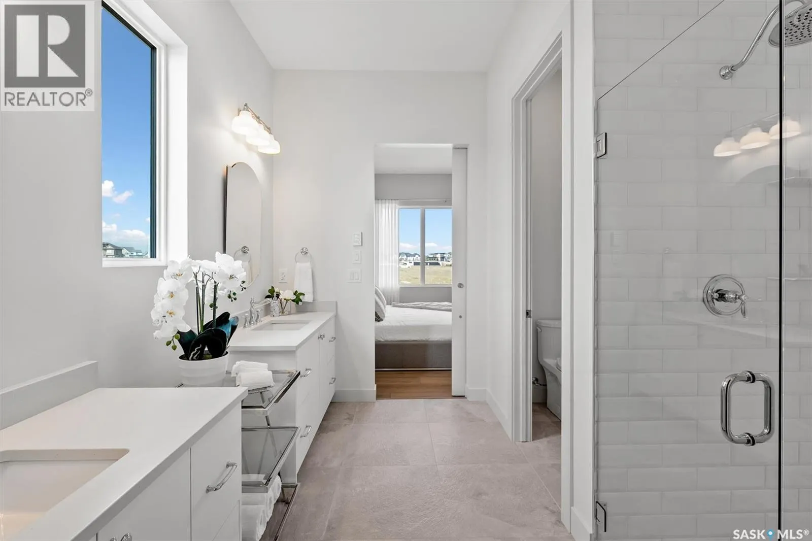 641 Greenbryre COVE