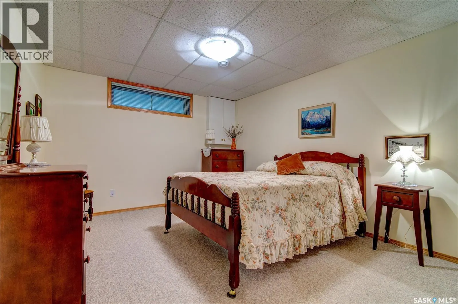 3235 RENFREW CRESCENT E