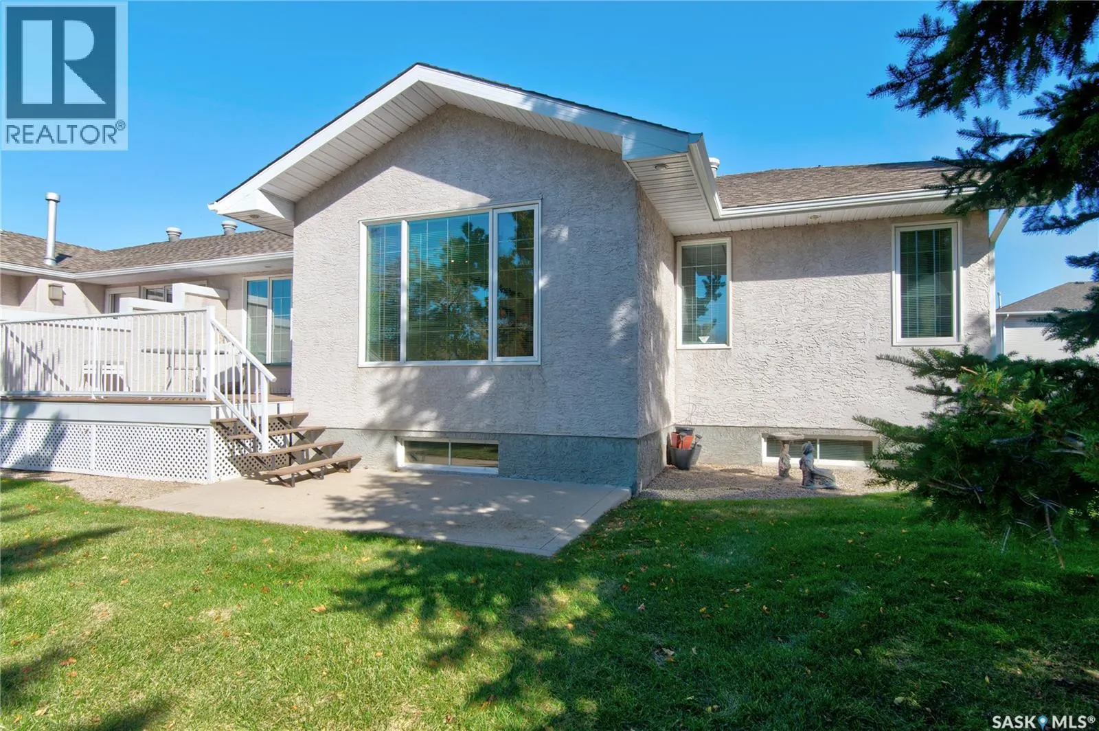 3235 RENFREW CRESCENT E