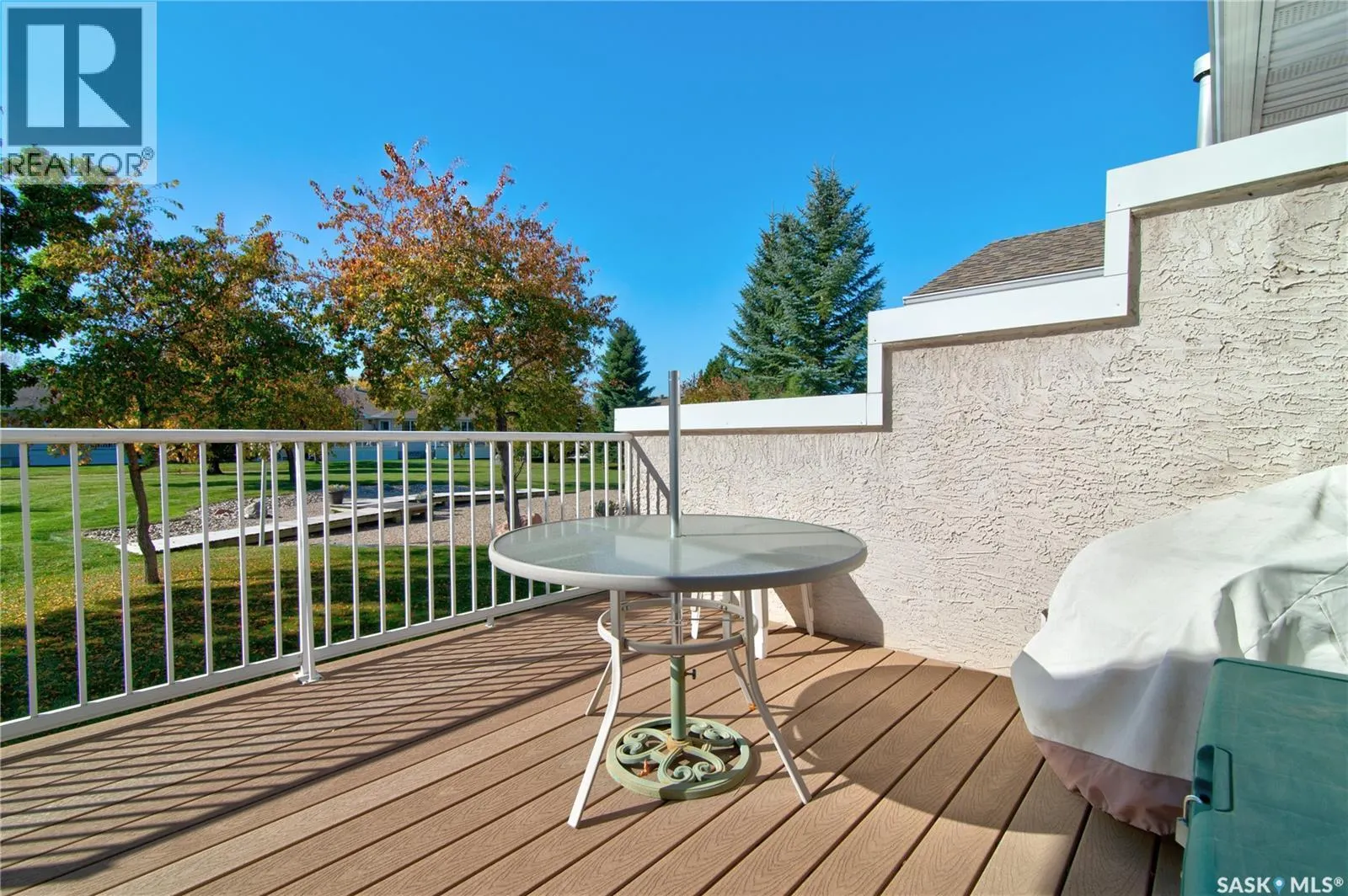 3235 RENFREW CRESCENT E