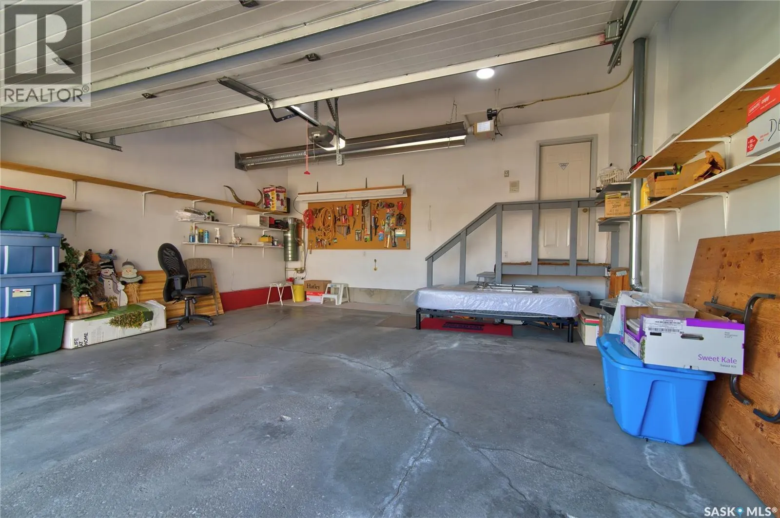 3235 RENFREW CRESCENT E