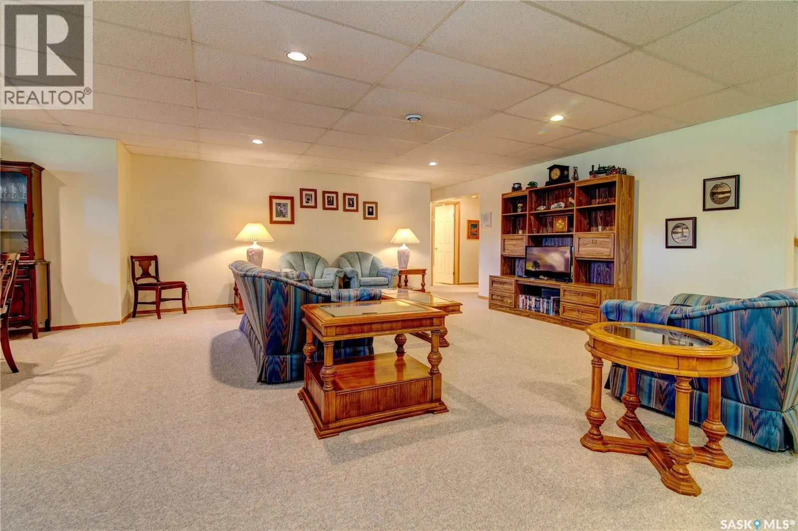 3235 RENFREW CRESCENT E