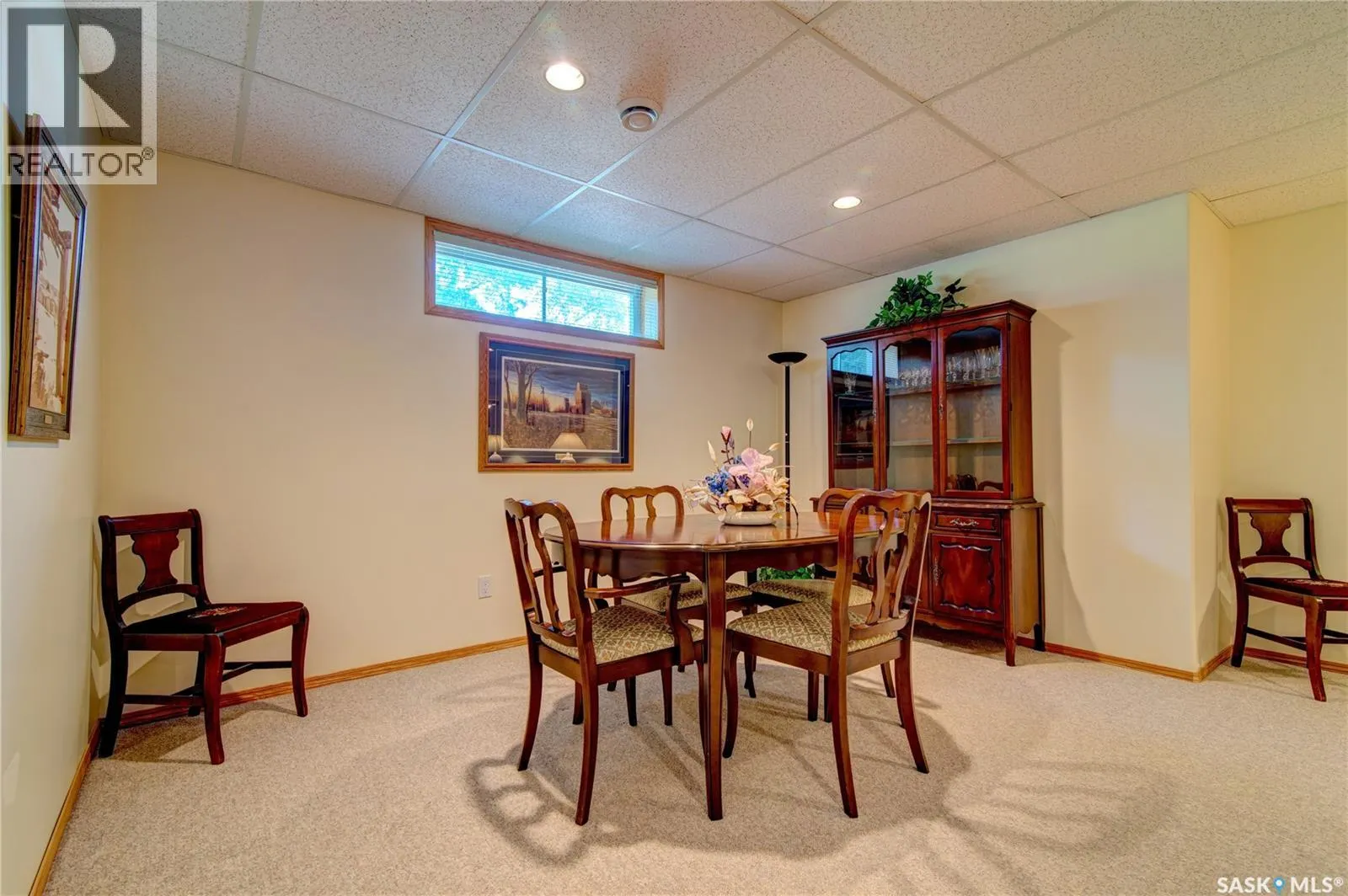 3235 RENFREW CRESCENT E
