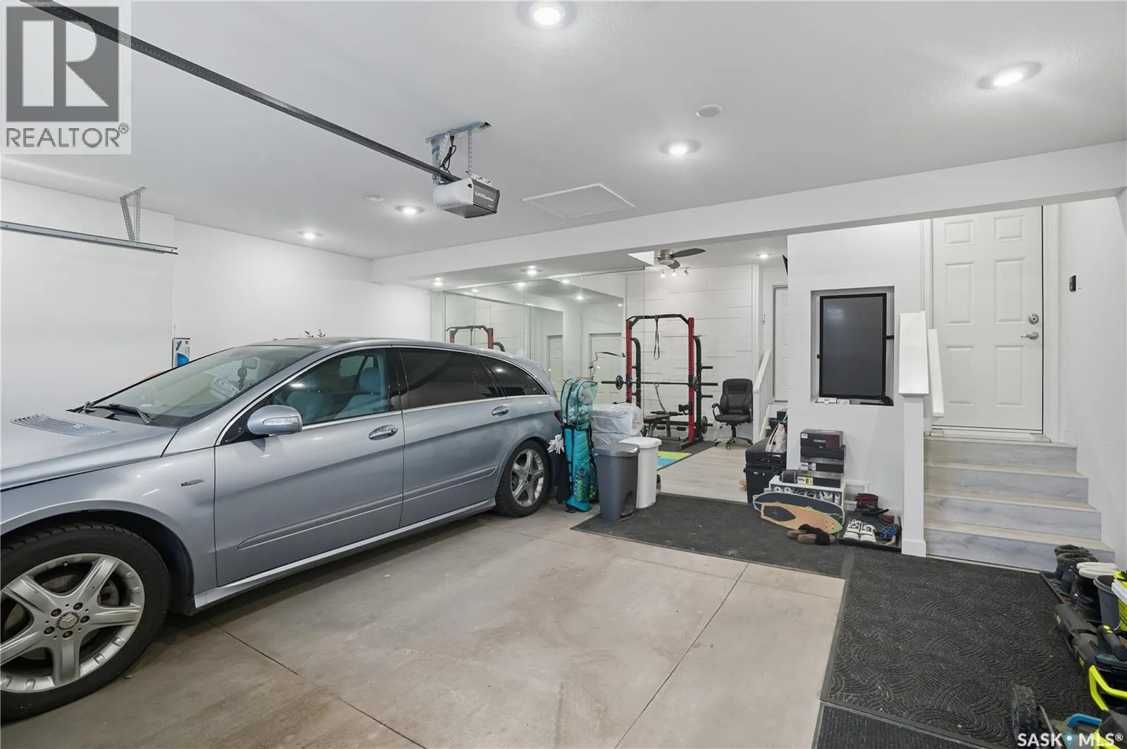 303 Dagnone CRESCENT