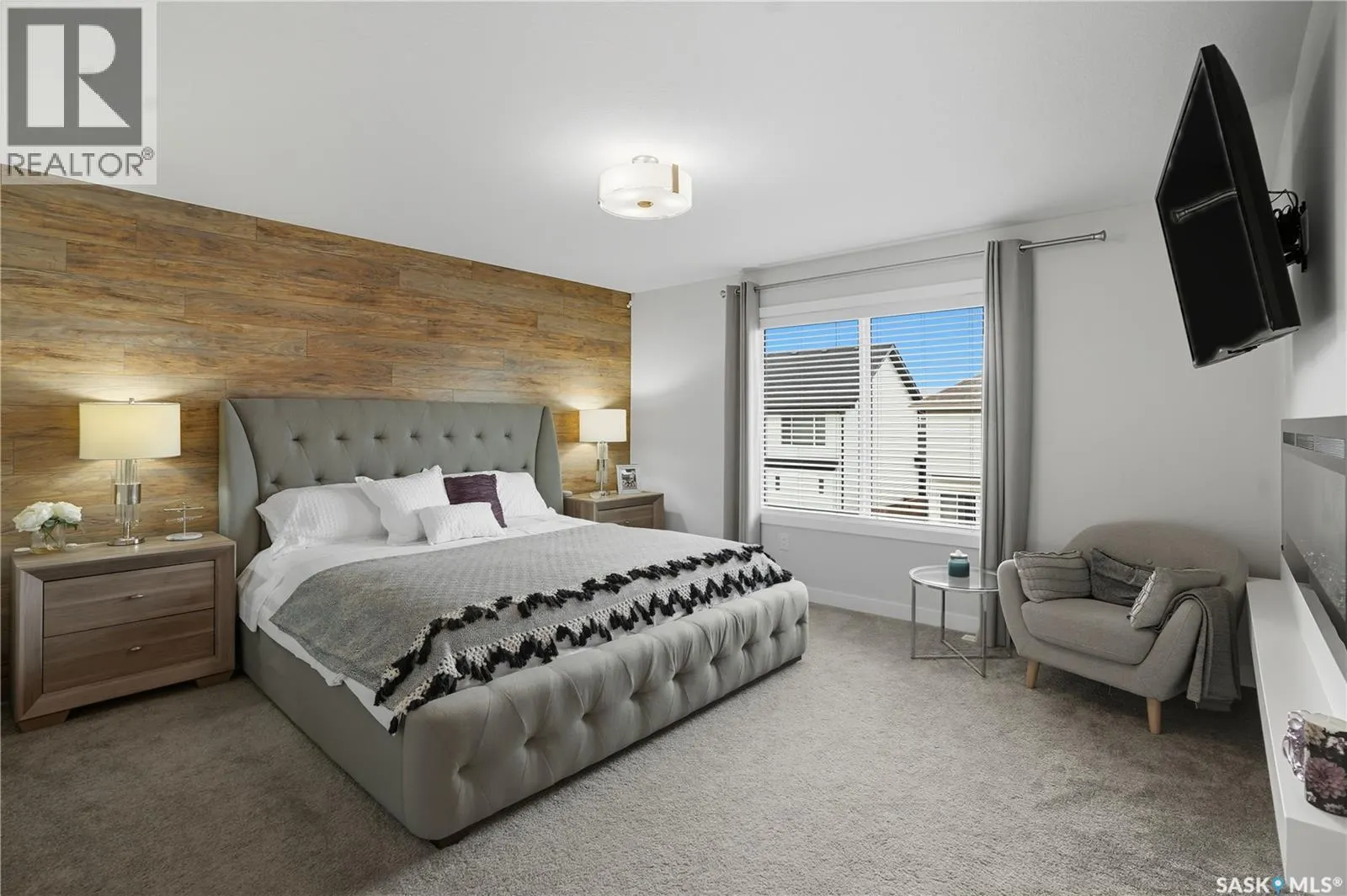 303 Dagnone CRESCENT