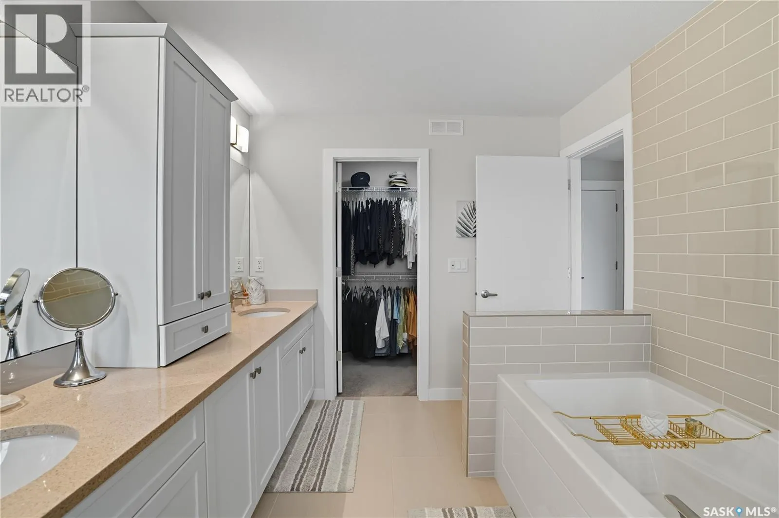 303 Dagnone CRESCENT