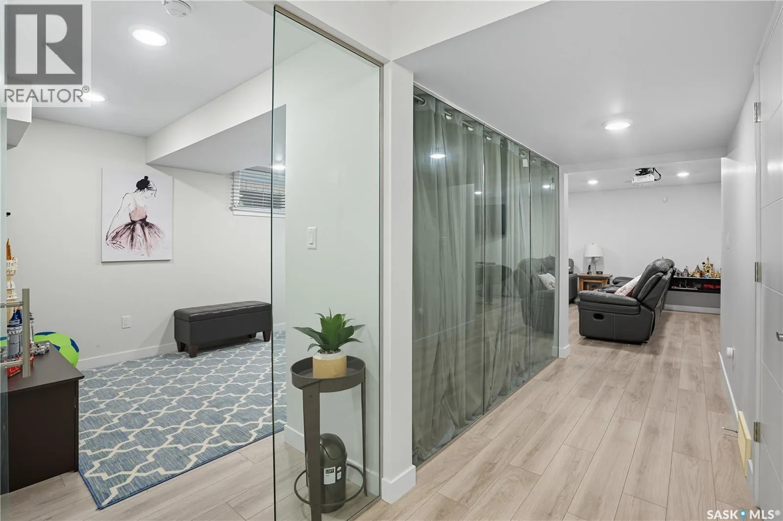 303 Dagnone CRESCENT
