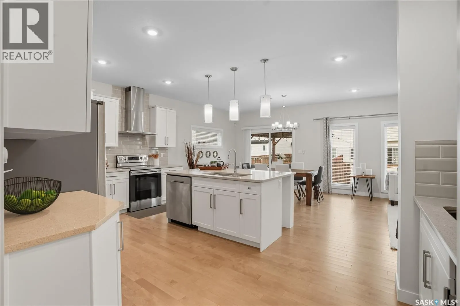 303 Dagnone CRESCENT