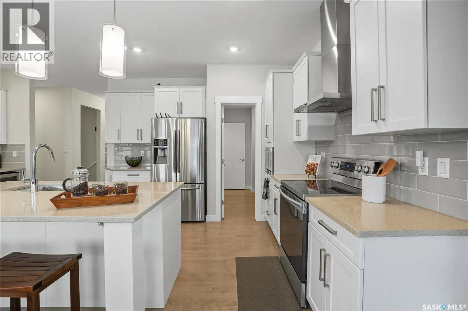 303 Dagnone CRESCENT
