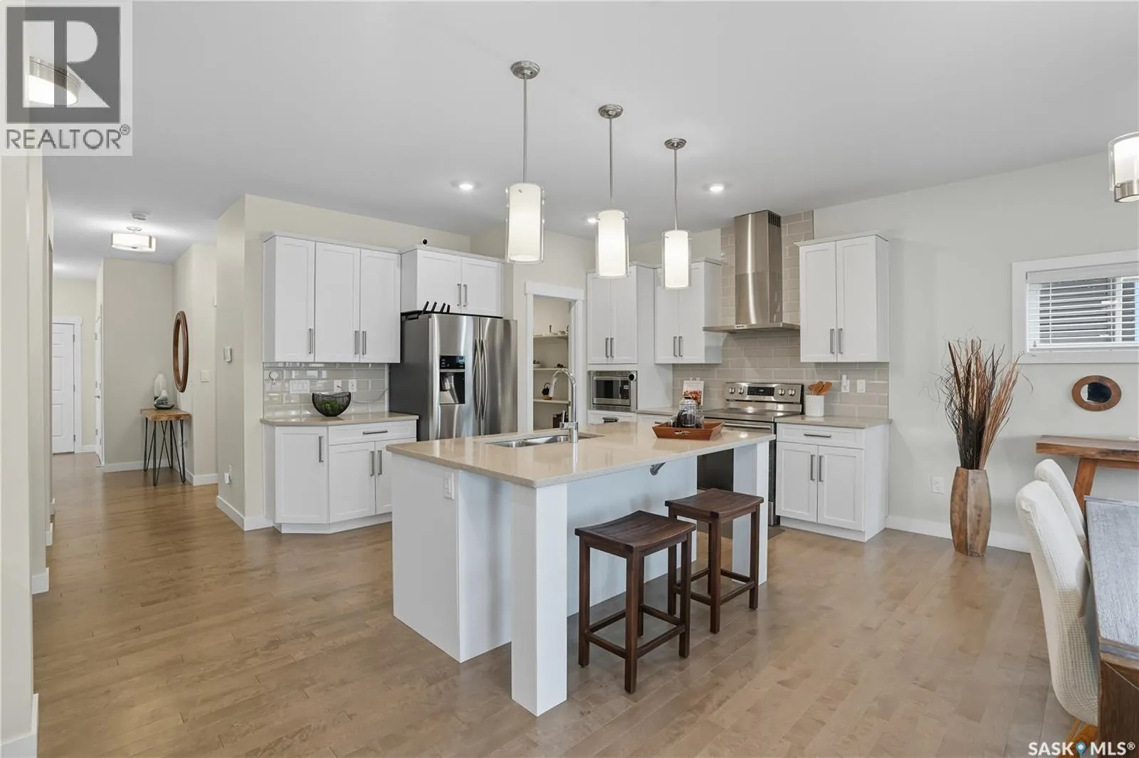 303 Dagnone CRESCENT