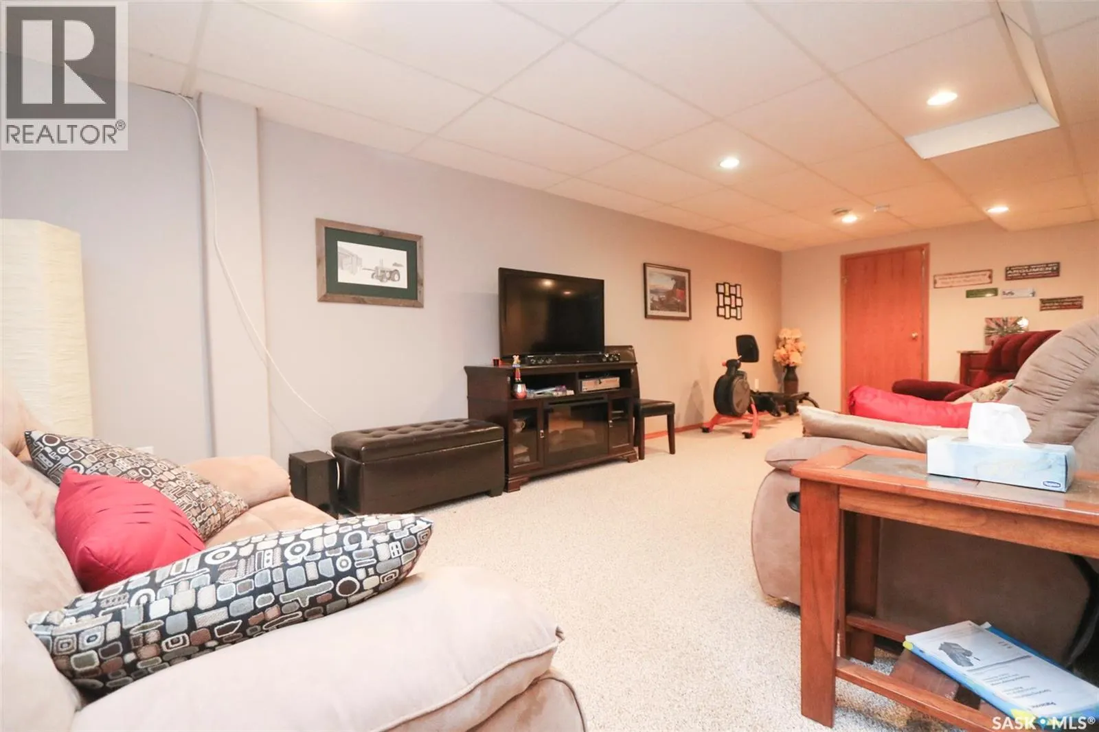 76 Morrison DRIVE