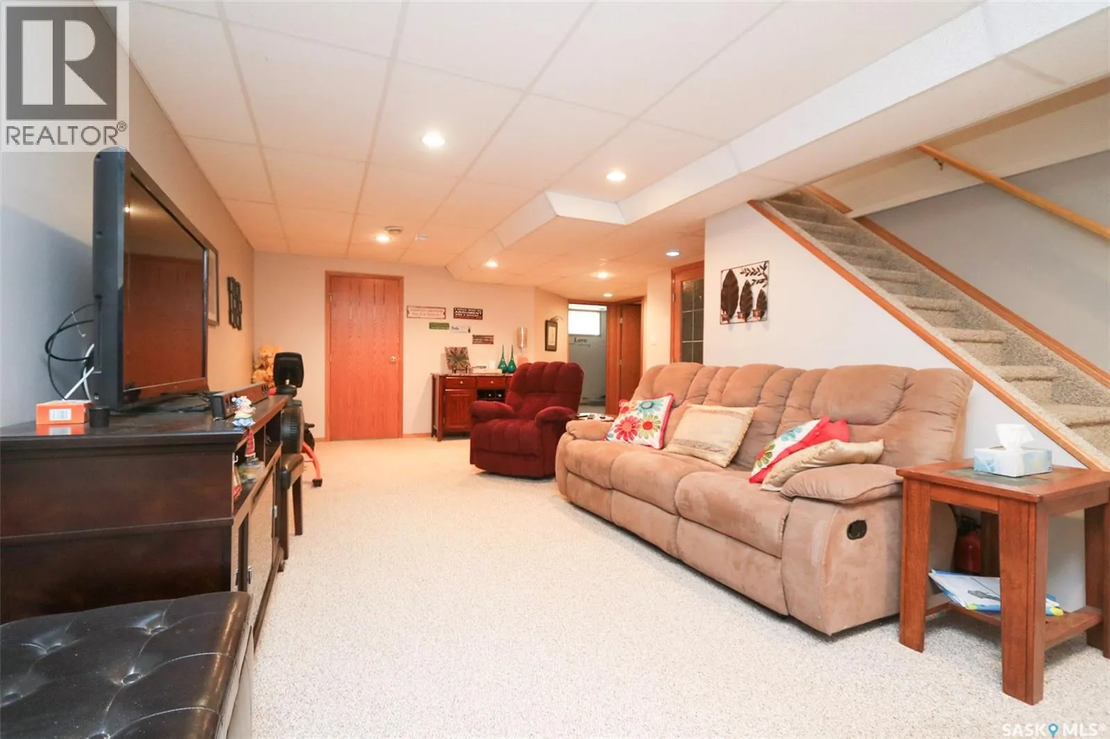 76 Morrison DRIVE