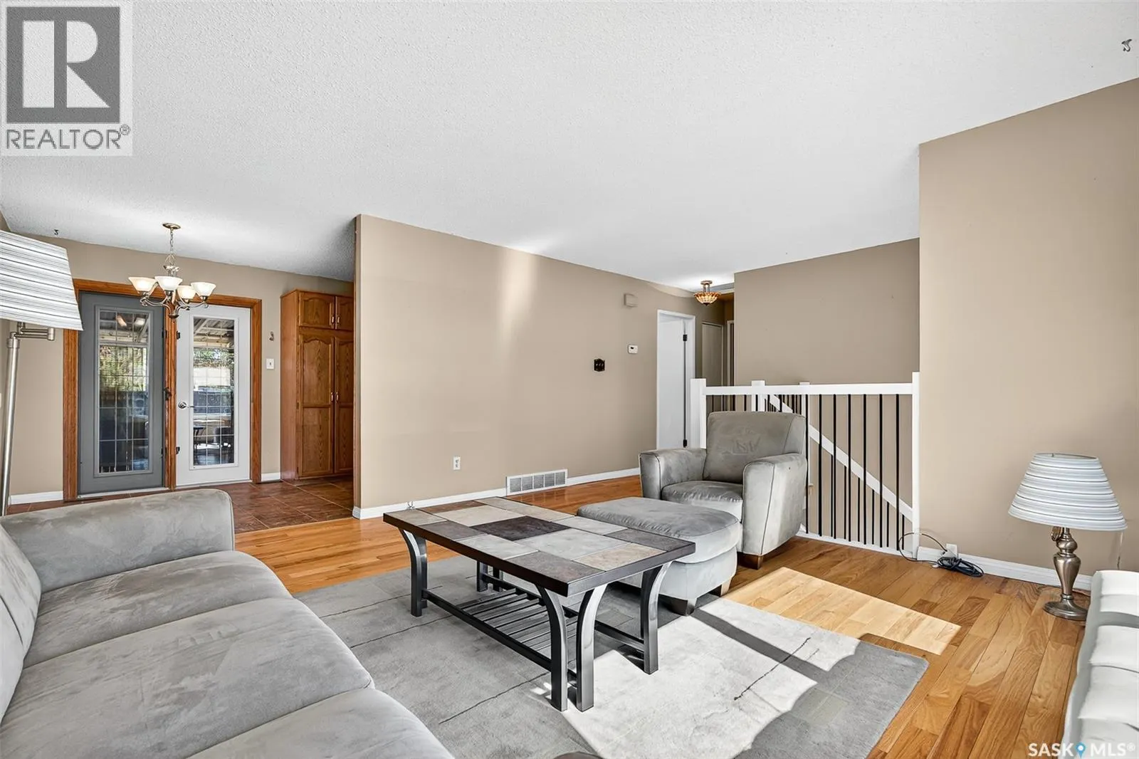 12 Buttercup CRESCENT NW