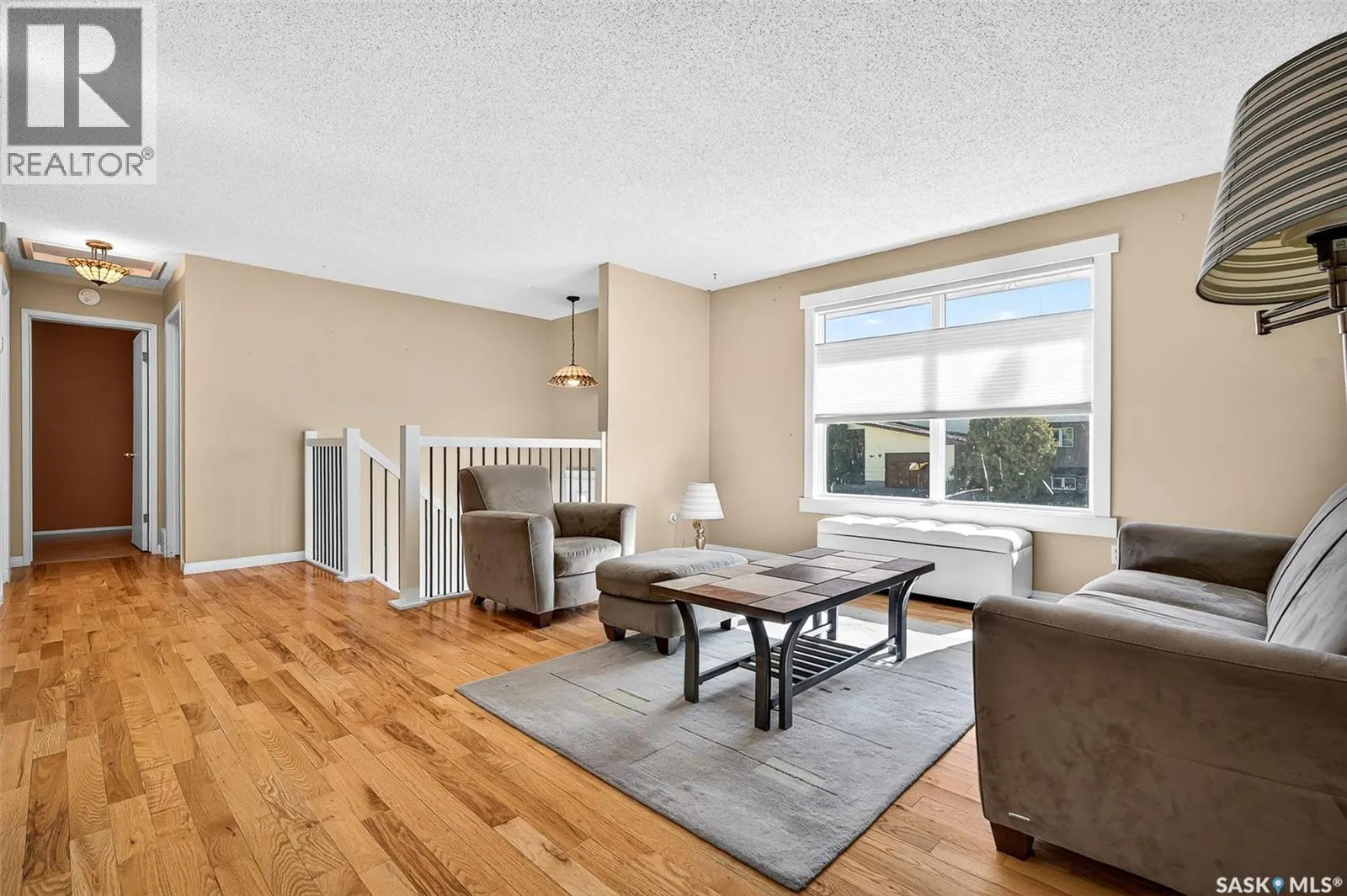 12 Buttercup CRESCENT NW