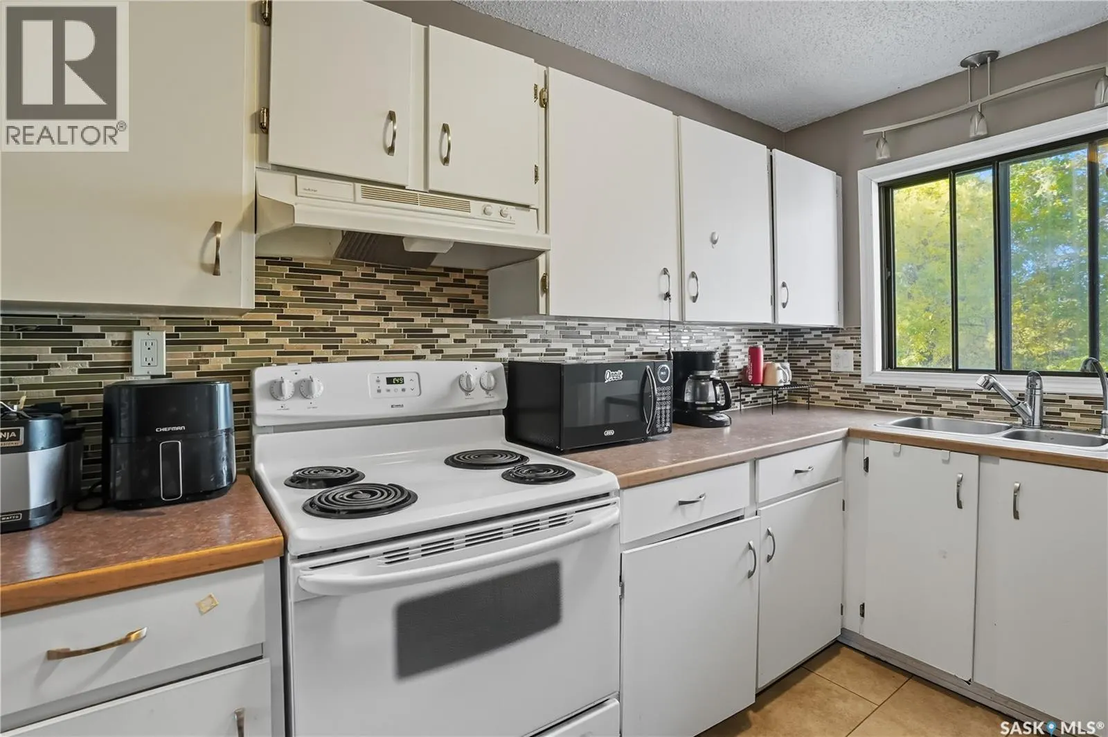 338 CEDAR MEADOW DRIVE