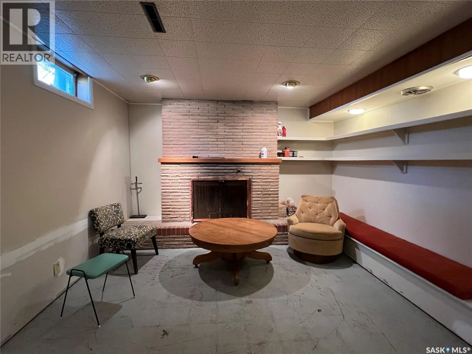 1118 Broadview ROAD
