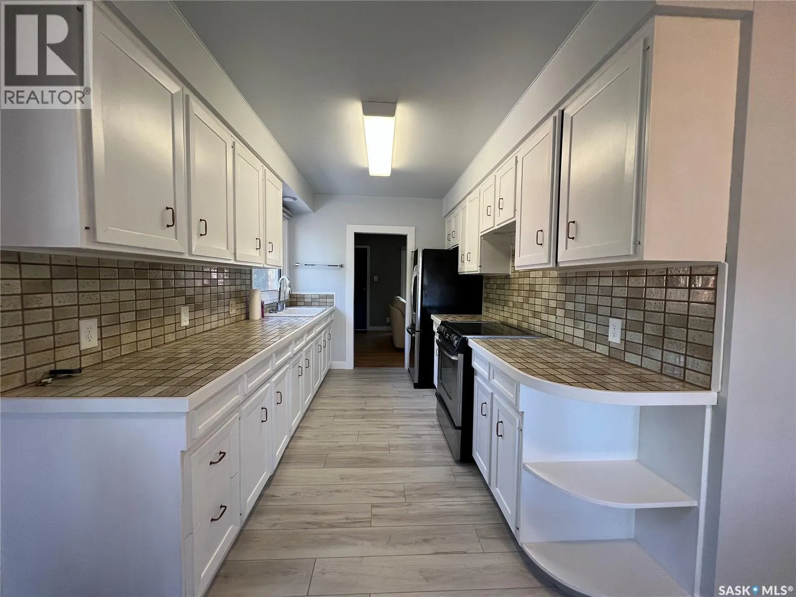 1118 Broadview ROAD