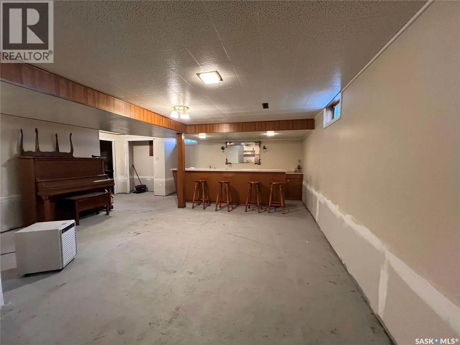 1118 Broadview ROAD