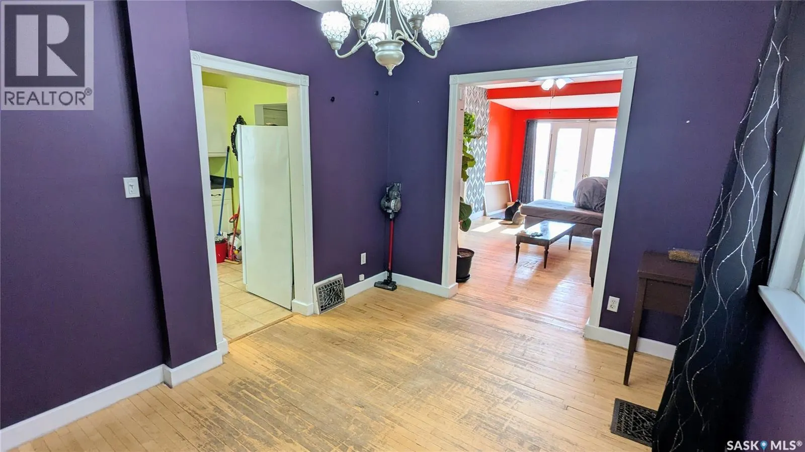 404 25th STREET W