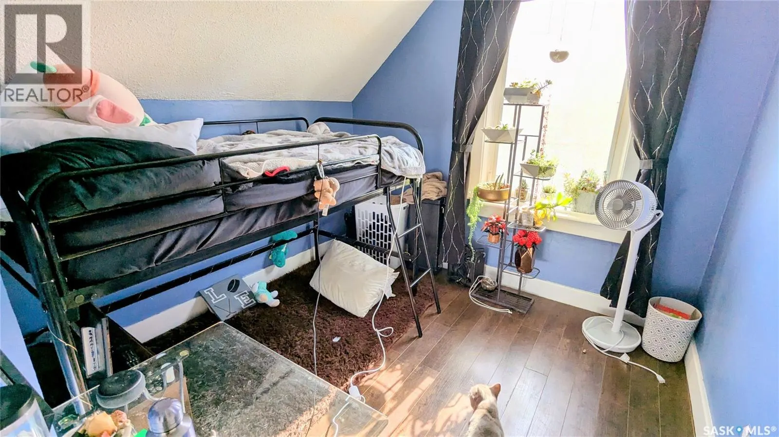 404 25th STREET W