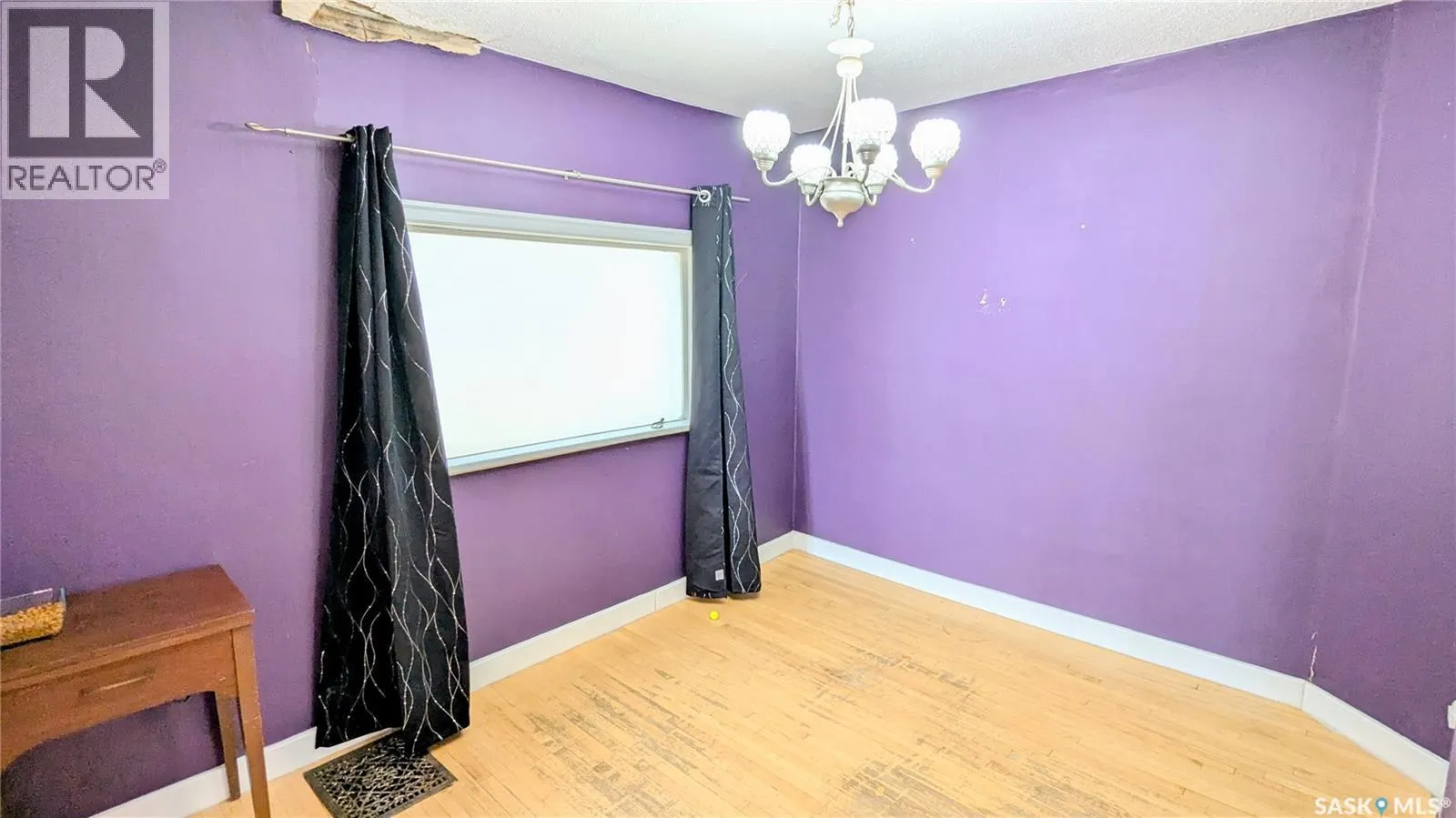 404 25th STREET W