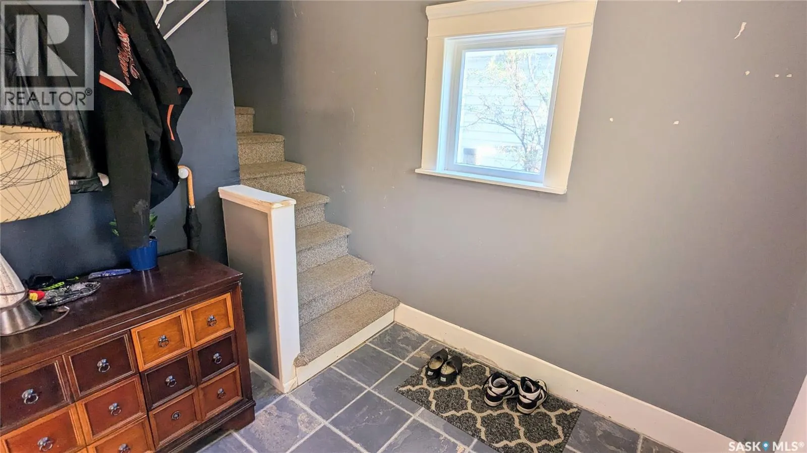 404 25th STREET W