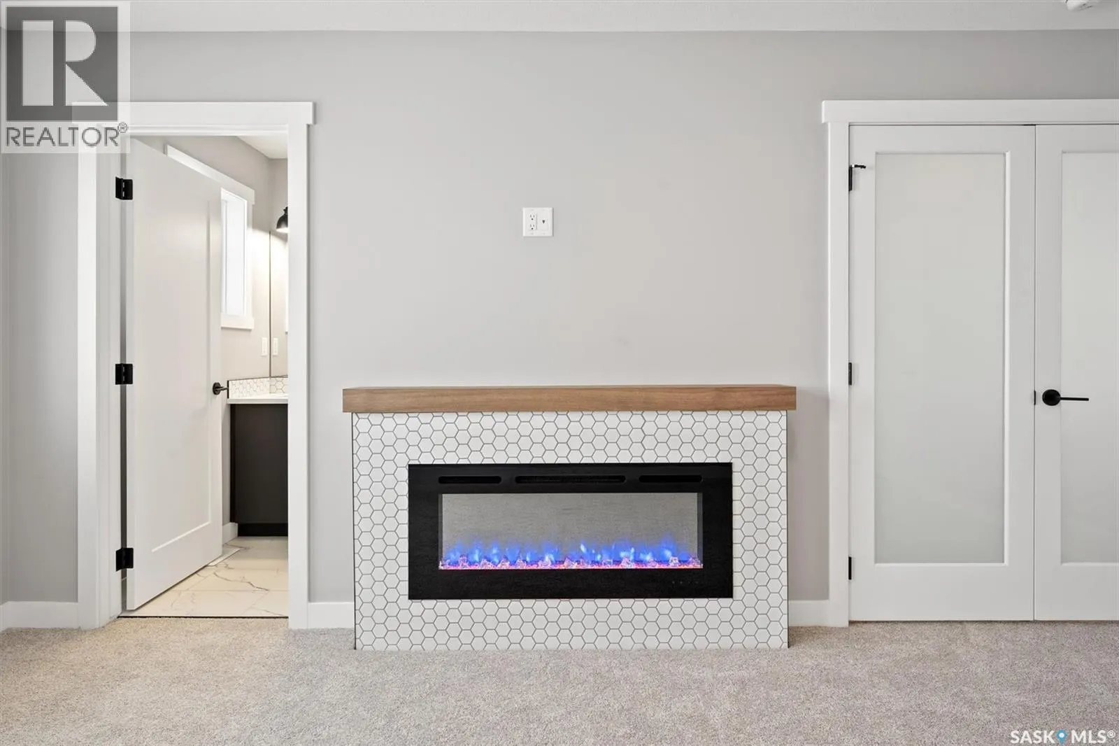 4772 Ferndale CRESCENT